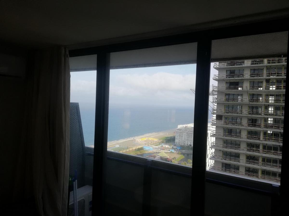 Apartamento Sea View Studio Flat Batumi Exterior foto